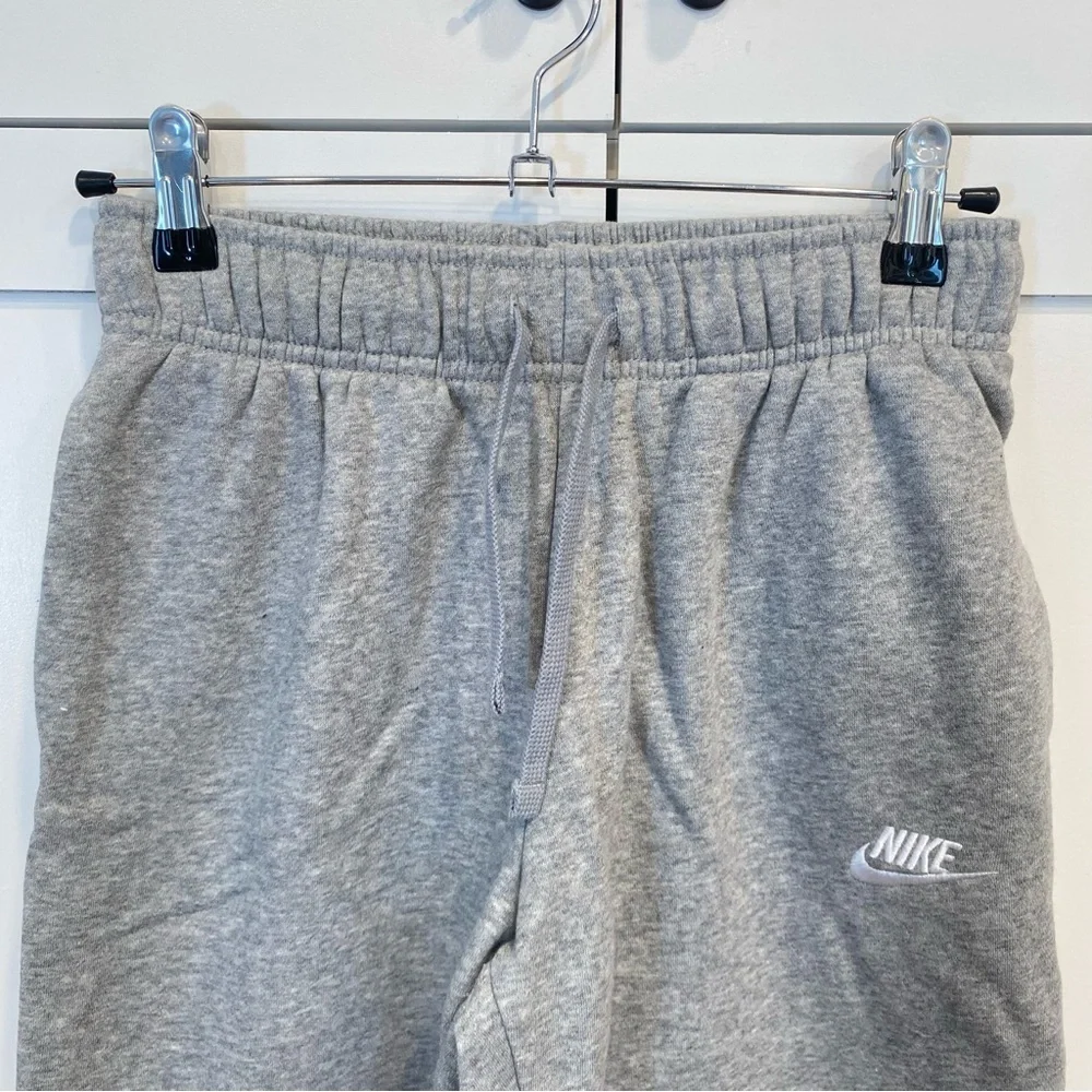 Nike Joggers Womens XS Gray Fleece Sweatpants Lounge Athletic Gym Sweats Pockets